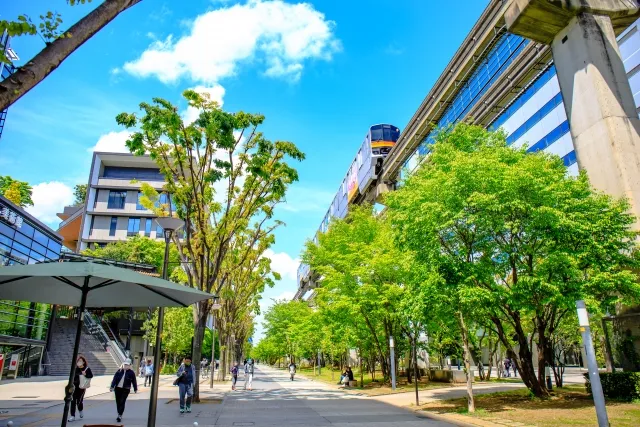 立川の街とモノレール