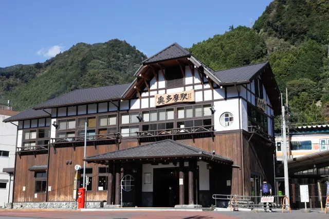 奥多摩町「第４１回奥多摩ふれあいまつり」２０２６｜１０月２４・２５日開催、伍代夏子の歌謡ショーも