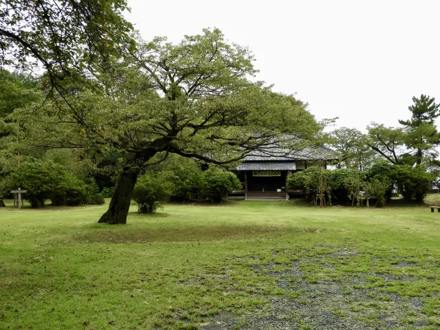 滝山城CAFE 2026|八王子・滝山公園で11月23日、自然散策と甲冑体験